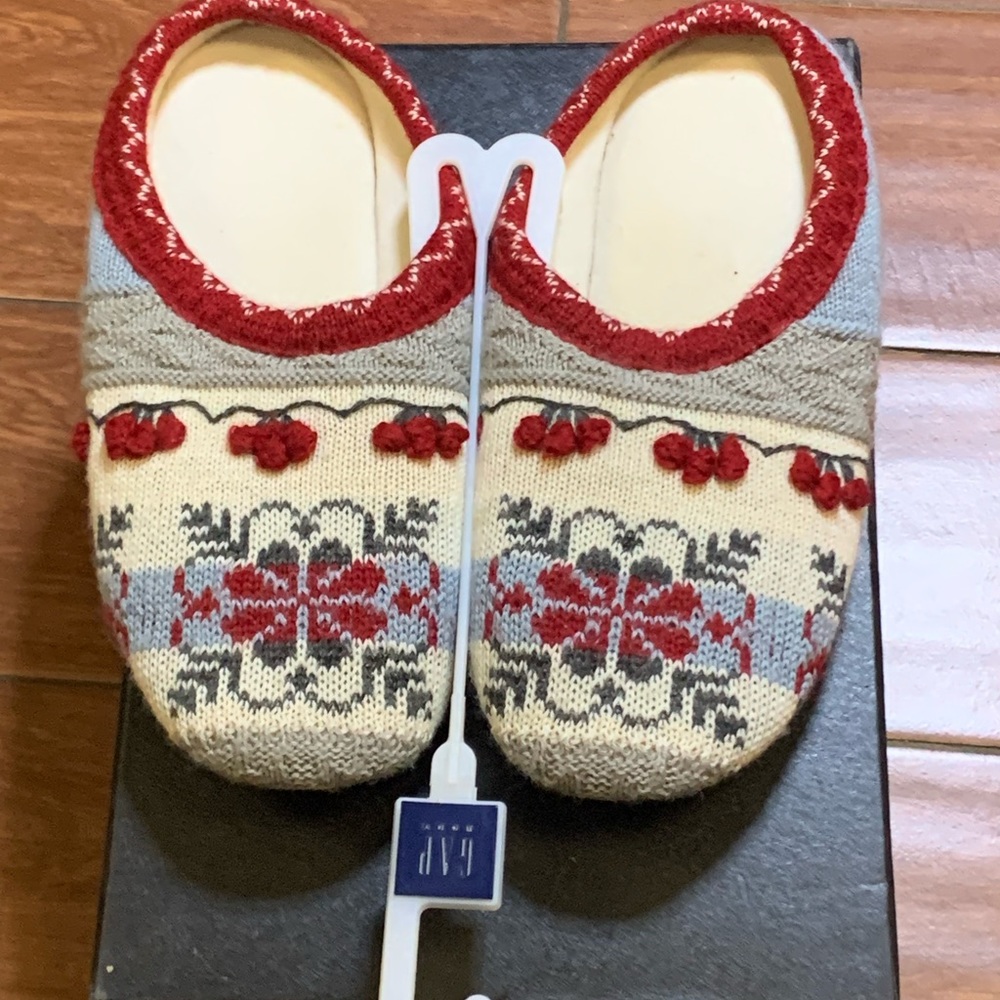 GAP‎ Knit Floral Christmas Wool Slippers Size M